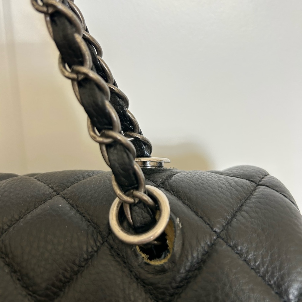 Black Quilted Shoulder Bag - Picture 3 of 6